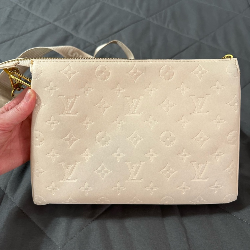 COUSSIN PM Crossbody